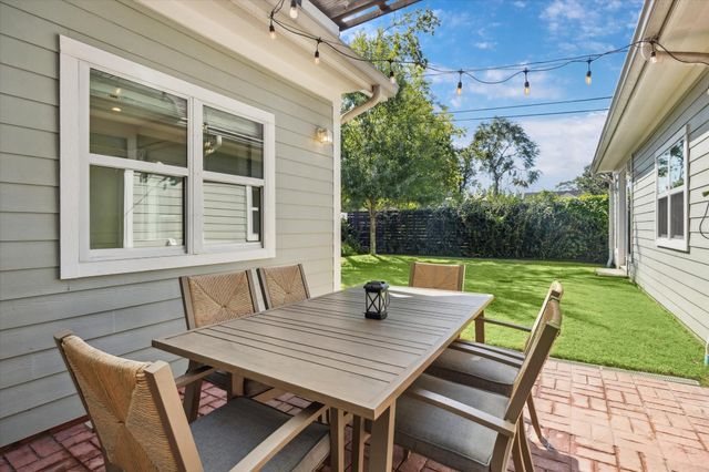 1607 Althea Drive, Houston, TX 77018