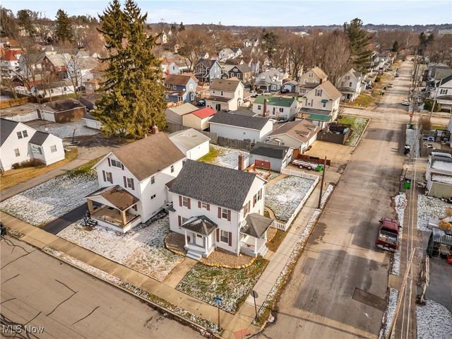 131 25th Street NW, Barberton, OH 44203