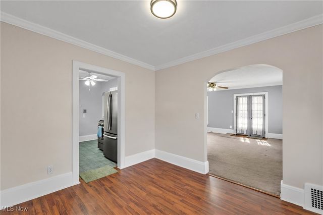 131 25th Street NW, Barberton, OH 44203