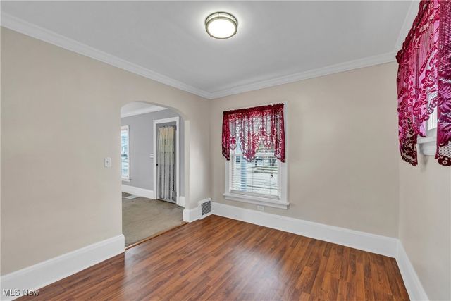 131 25th Street NW, Barberton, OH 44203