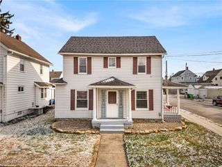 131 25th Street NW, Barberton, OH 44203