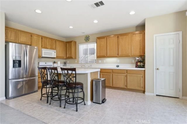 4209 W Avenue J7, Lancaster, CA 93536