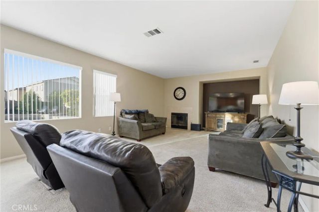 4209 W Avenue J7, Lancaster, CA 93536