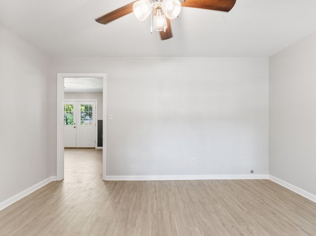 2217 Linwood Lane, Bay City, TX 77414