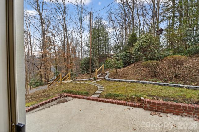 408 Spring Street NW, Lenoir, NC 28645