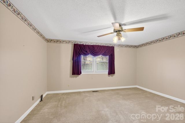 408 Spring Street NW, Lenoir, NC 28645