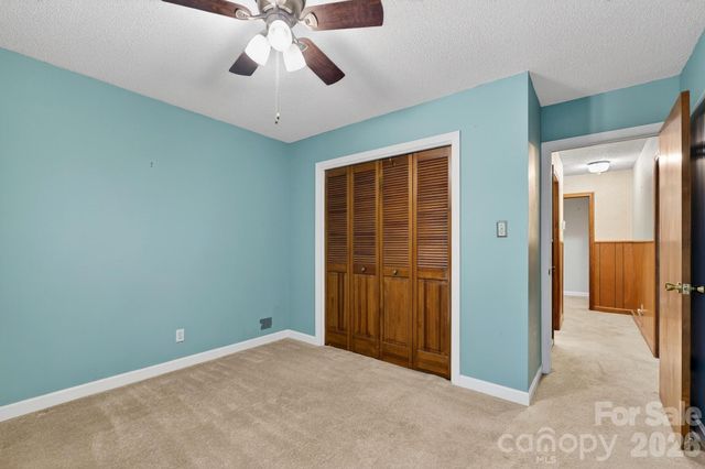 408 Spring Street NW, Lenoir, NC 28645