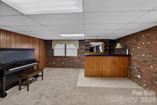 408 Spring Street NW, Lenoir, NC 28645