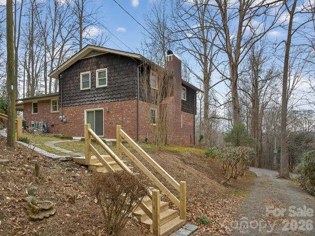 408 Spring Street NW, Lenoir, NC 28645