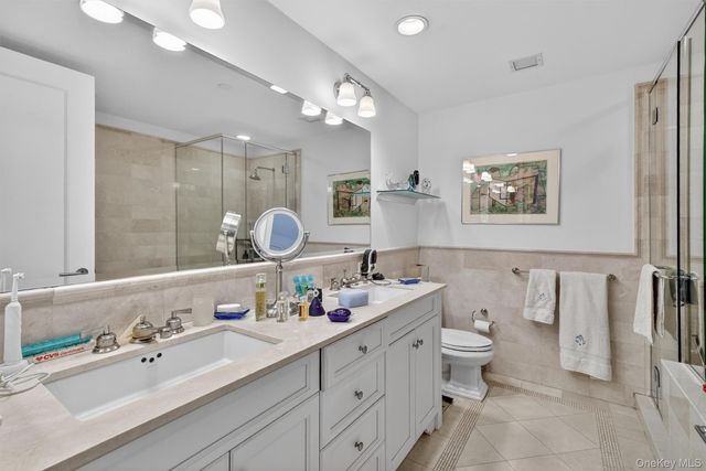 10 City Place PH3H, White Plains, NY 10601