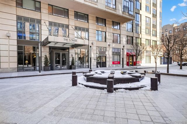 10 City Place PH3H, White Plains, NY 10601