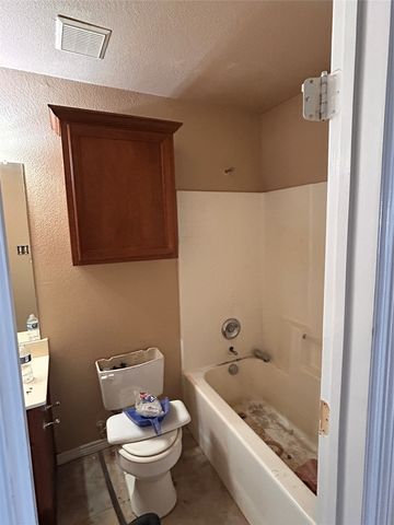 408 Wheat Valley Boulevard, Venus, TX 76084