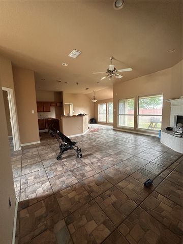 408 Wheat Valley Boulevard, Venus, TX 76084