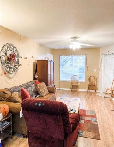 521 Southwest Parkway 103, College Station, TX 77840