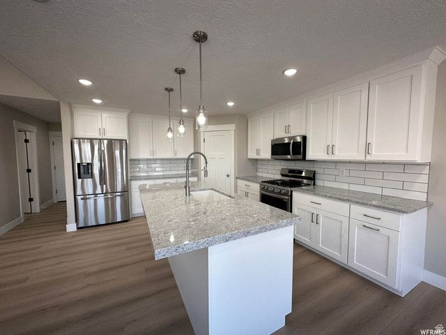 1171 W 2330 N, Helper, UT 84526