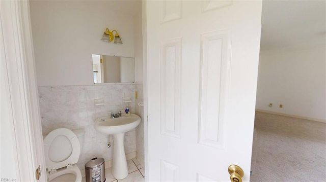 23 Boykin LN, Hampton, VA 23663