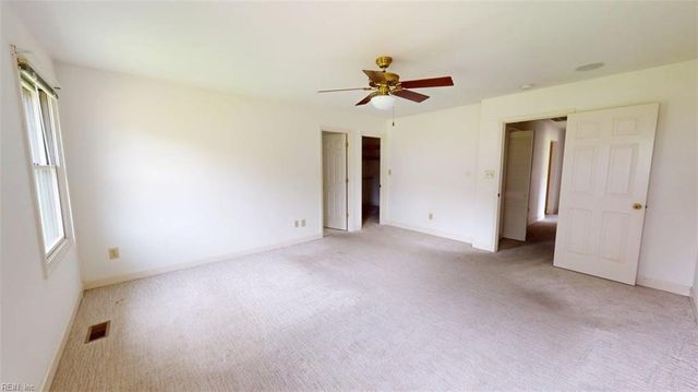 23 Boykin LN, Hampton, VA 23663
