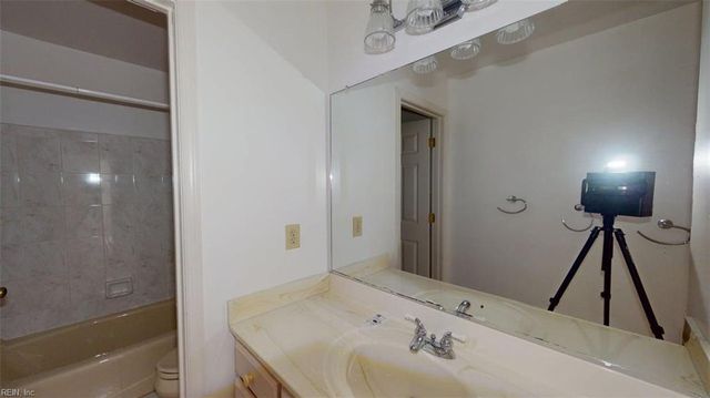 23 Boykin LN, Hampton, VA 23663