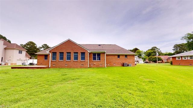 23 Boykin LN, Hampton, VA 23663