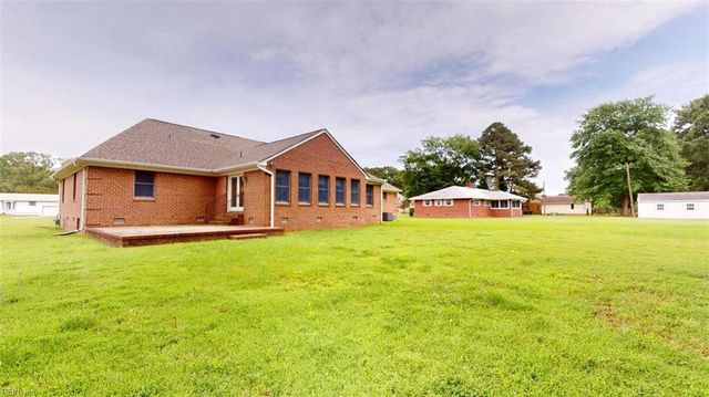 23 Boykin LN, Hampton, VA 23663