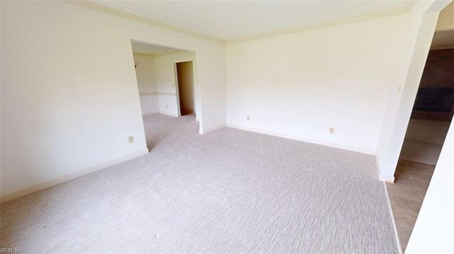 23 Boykin LN, Hampton, VA 23663
