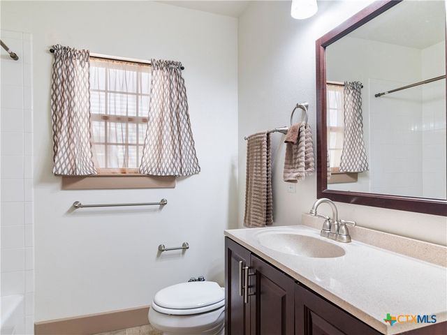 164 Ferguson Street, New Braunfels, TX 78130