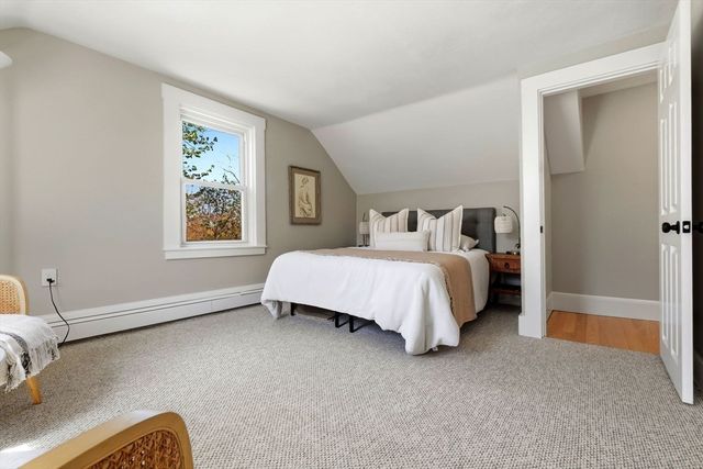 12 Broadway, Stoneham, MA 02180