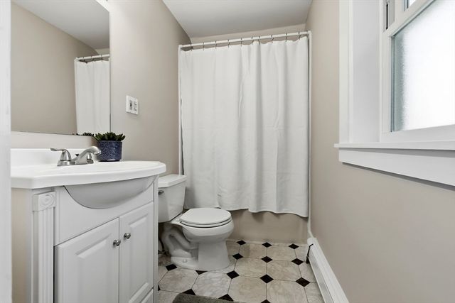 12 Broadway, Stoneham, MA 02180