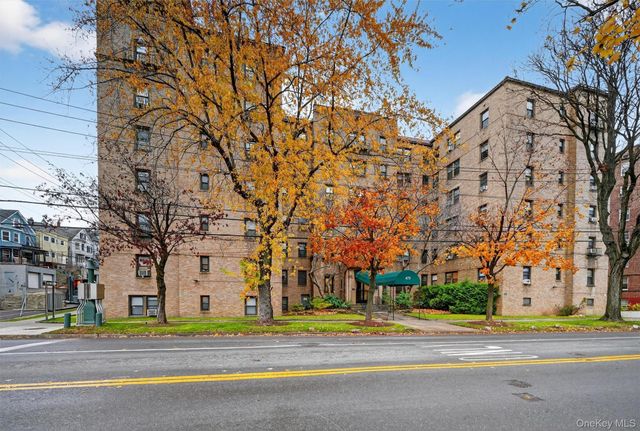 475 Bronx River Road 2D, Yonkers, NY 10704