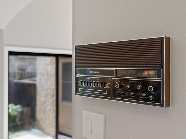 6 Woodridge Court, Redwood City, CA 94061