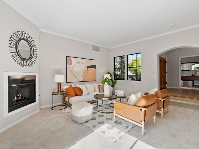 6 Woodridge Court, Redwood City, CA 94061