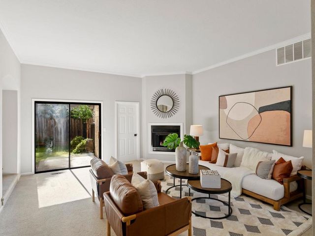 6 Woodridge Court, Redwood City, CA 94061