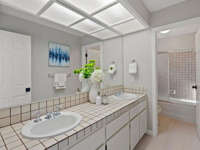 6 Woodridge Court, Redwood City, CA 94061