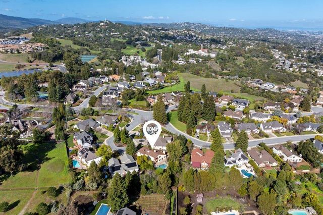 6 Woodridge Court, Redwood City, CA 94061