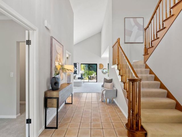 6 Woodridge Court, Redwood City, CA 94061