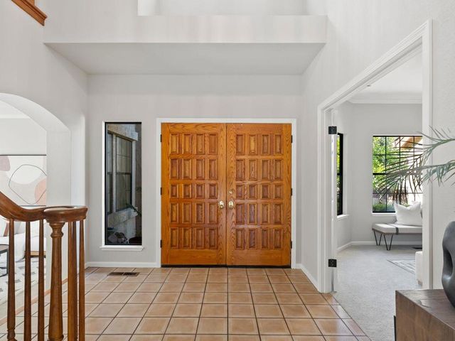 6 Woodridge Court, Redwood City, CA 94061