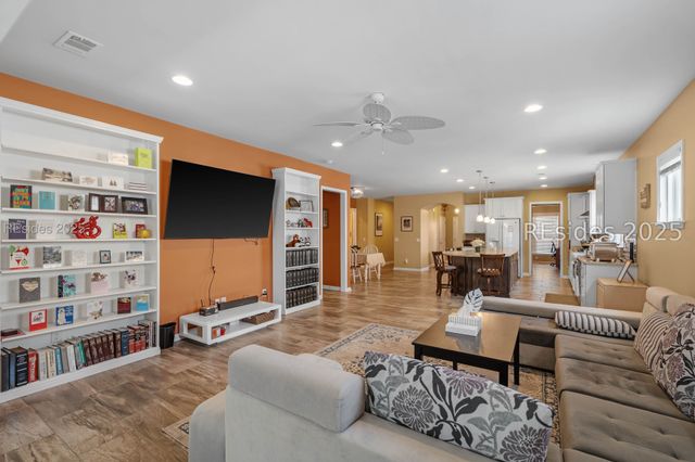 801 Village Green Ln, Bluffton, SC 29909