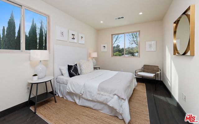 2408 Castle Heights Avenue, Los Angeles, CA 90034