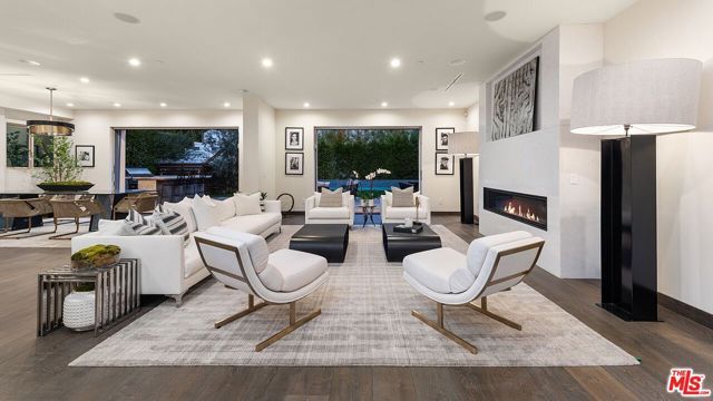 2408 Castle Heights Avenue, Los Angeles, CA 90034