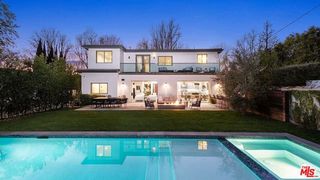 2408 Castle Heights Avenue, Los Angeles, CA 90034