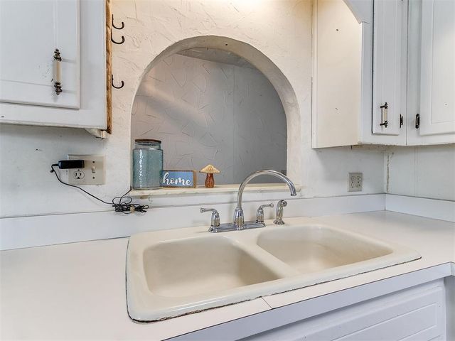 7601 NW 14th Street, Oklahoma City, OK 73127