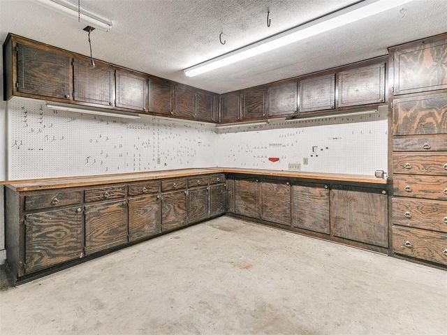 7601 NW 14th Street, Oklahoma City, OK 73127