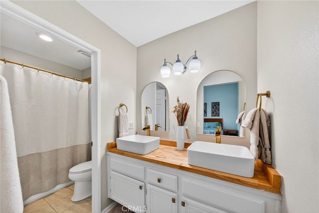 2731 Erringer 71, Simi Valley, CA 93065