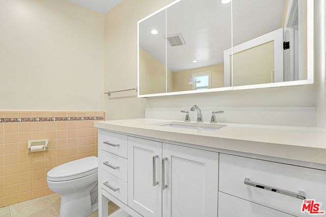 2383 Panorama Terrace, Los Angeles, CA 90039