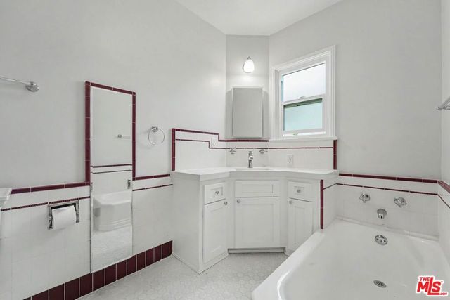 2383 Panorama Terrace, Los Angeles, CA 90039