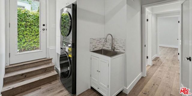 2383 Panorama Terrace, Los Angeles, CA 90039
