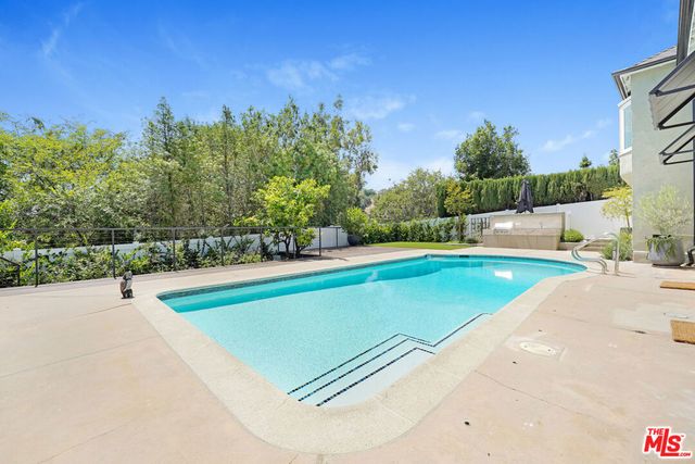 2383 Panorama Terrace, Los Angeles, CA 90039