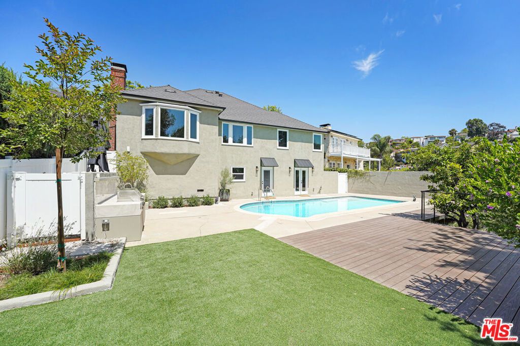 2383 Panorama Terrace, Los Angeles, CA 90039
