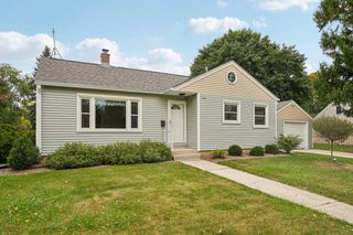 N50W6592 Western ROAD, Cedarburg, WI 53012