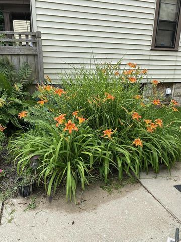 2640 N 48th STREET, Milwaukee, WI 53210